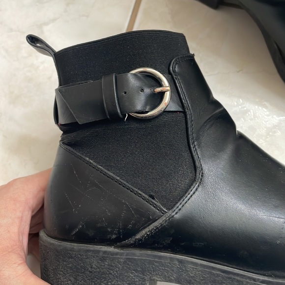 Chunky black Zara booties with pointed toe - Picture 10 of 14